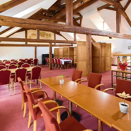 Hotell Certousy
