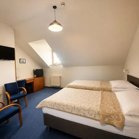 Hotel Certousy